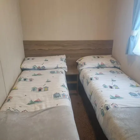 Primrose Valley Time And Tide Lets